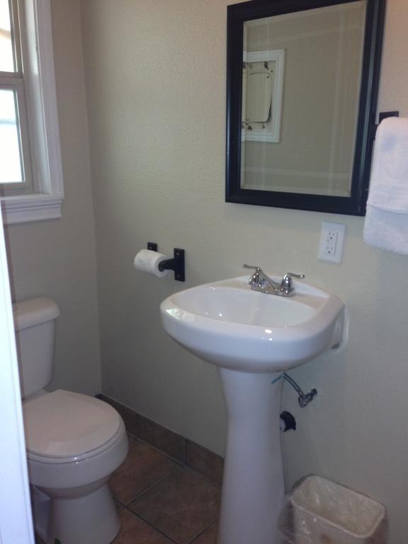 Kings Row Inn Milwaukie Habitación foto